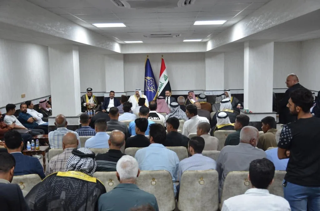 عثمان الجحيشي يواصل استقبال المواطنين والاستماع لمشاكلهم ومعاناتهم وايجاد الحلول المناسبة لها .